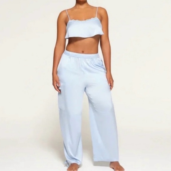 SKIMS Bridal Silk Cropped Top Glacier Blue Tie Back L Excellent - Picture 2 of 9